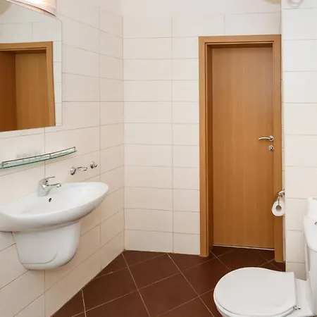 Apartment Seaside 2 Bedroom With Balcony For 4-5 Pax Sunny Beach